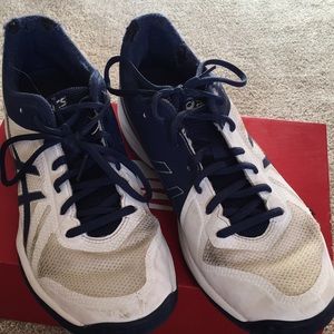 Volleyball shoes